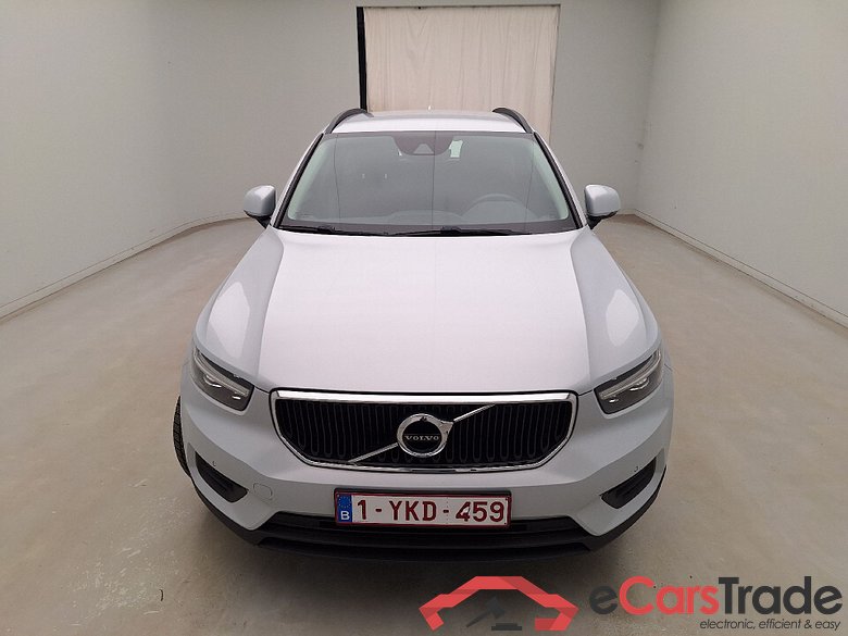 Volvo, XC40 '17, Volvo XC40 T2 Momentum Core 5d