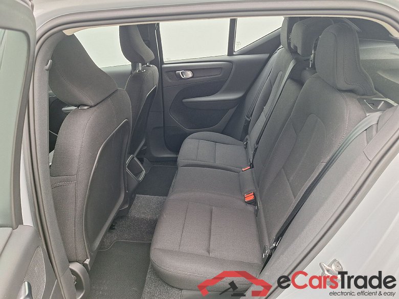 Volvo, XC40 '17, Volvo XC40 T2 Momentum Core 5d #4