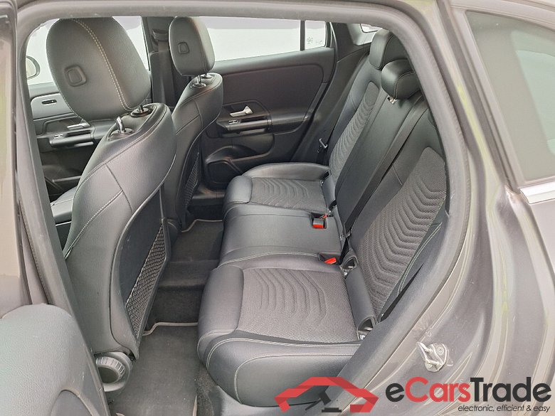 Mercedes, GLA '20, Mercedes-Benz GLA GLA 200 d Business Solution 5d #4