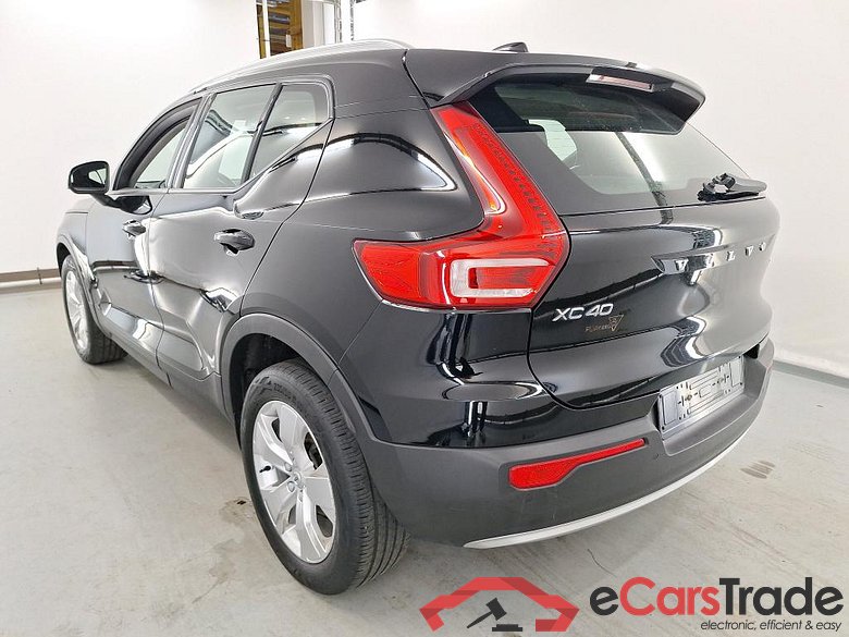 VOLVO XC40 1.5 T2 MOMENTUM PRO #3