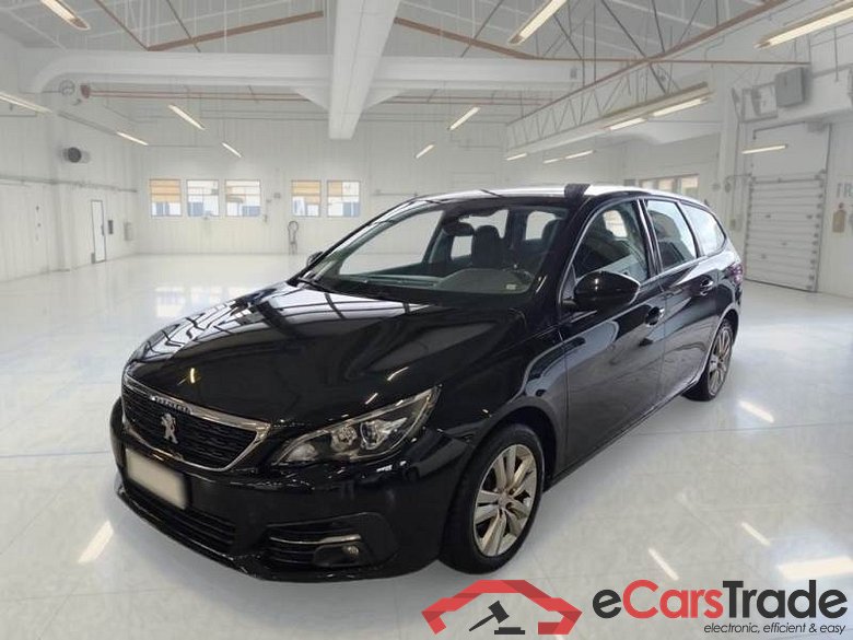 PEUGEOT 308 / 2017 / 5P / STATION WAGON SW ACTIVE BUSINESS BLUEHDI 130 EAT8 SeS #1