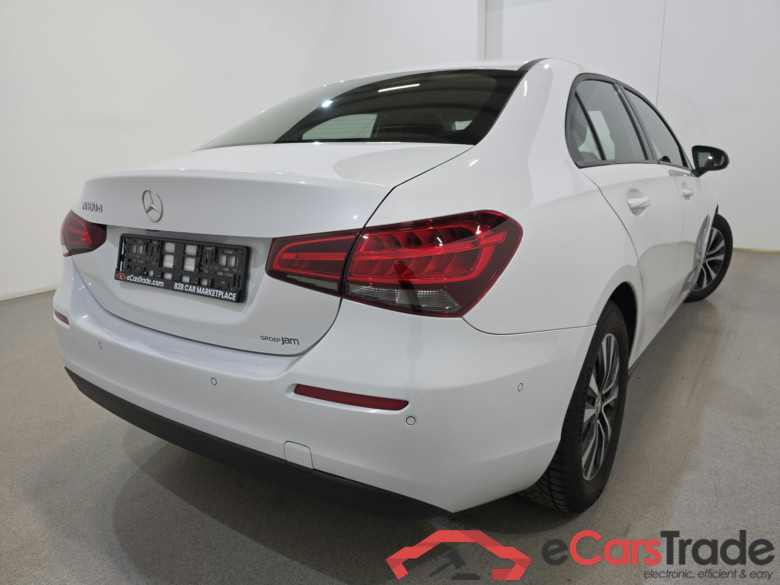 Mercedes A 180d Limo Widescreen Navi KeylessGo Camera Klima PDC ... #4