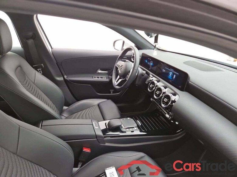 MERCEDES-BENZ A-KLASSE 1.3 180 7G-DCT BUSINESS LINE #2