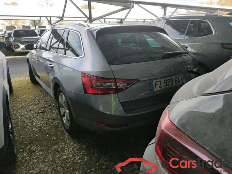 Skoda Superb 2.0 TDI Aut. LED Navi KeylessGo Camera Klima PDC ... #4