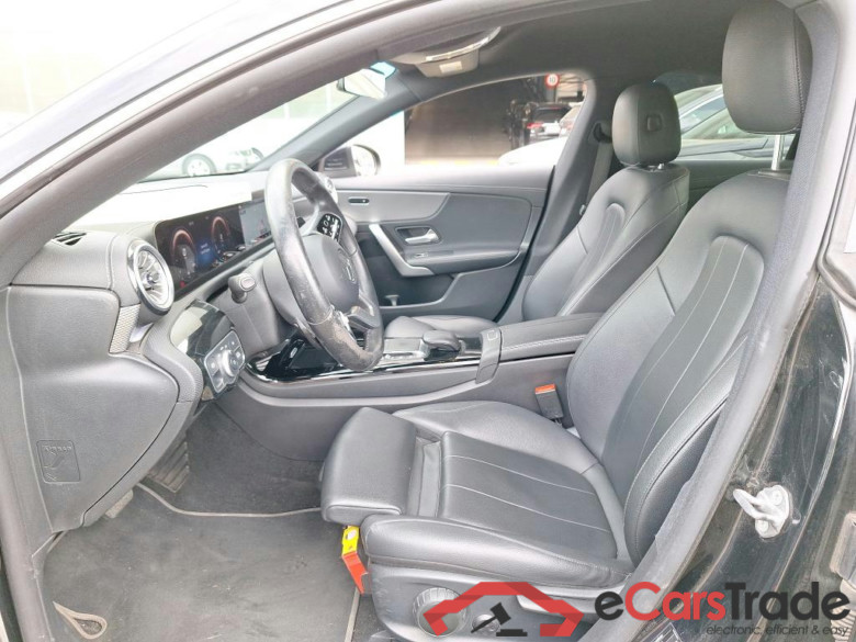 MERCEDES - MER CLA 250 e 218PK DCT Business Solution With Trailer Towing Hook * HYBRID * #3