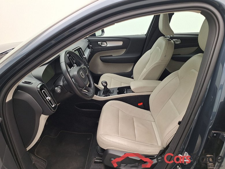 Volvo, XC40 '17, Volvo XC40 T3 Momentum Pro 5d #3