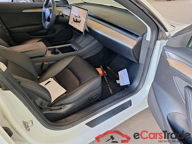 TESLA Model 3 RWD Hinterradantrieb 4d 239kW #4
