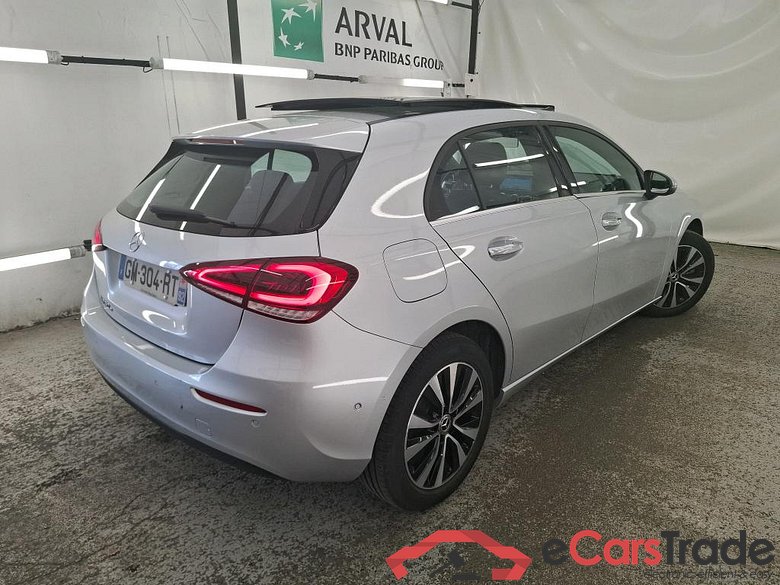 MERCEDES-BENZ Classe A Compact / 2018 / 5P / Berline A 250 e Business Line 8G-DCT #3