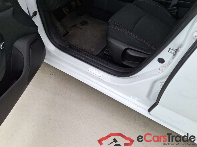 RENAULT MEGANE GRANDTOUR 1.5 BLUE DCI CORPORATE EDITION #6