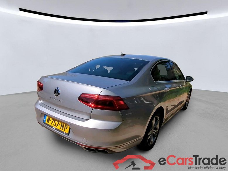 VOLKSWAGEN PASSAT 110 kW #5