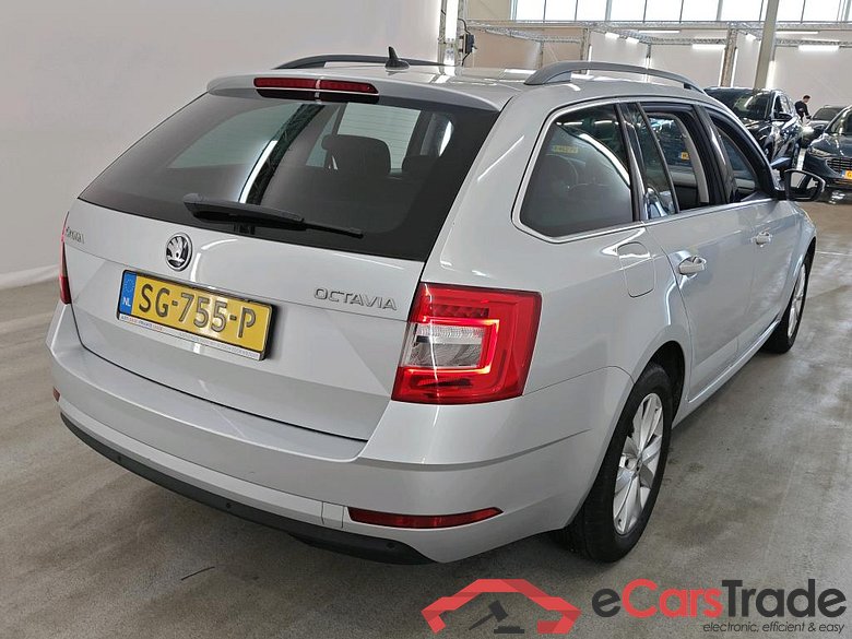 Skoda Octavia Combi 1.0 TSI Greentech Ambition Business DSG 5d #2