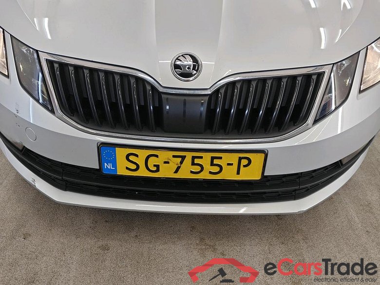 Skoda Octavia Combi 1.0 TSI Greentech Ambition Business DSG 5d #5