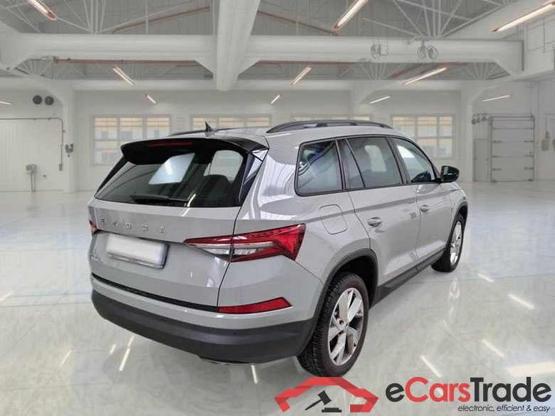SKODA KODIAQ / 2021 / 5P / SUV 1.5 TSI ACT EXECUTIVE DSG 5P #2