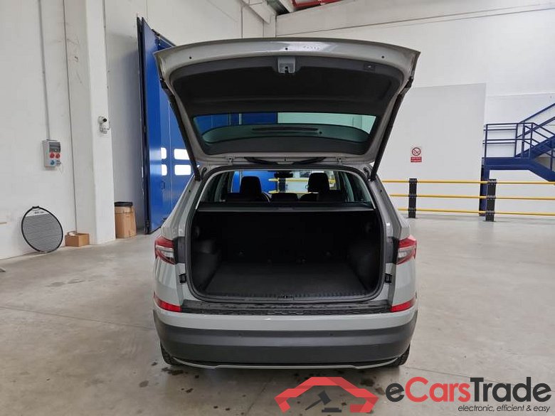 SKODA KODIAQ / 2021 / 5P / SUV 1.5 TSI ACT EXECUTIVE DSG 5P #5