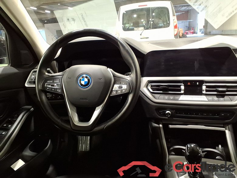BMW 3 SERIES TOURING 2.0 330E (215KW) TOURING #6