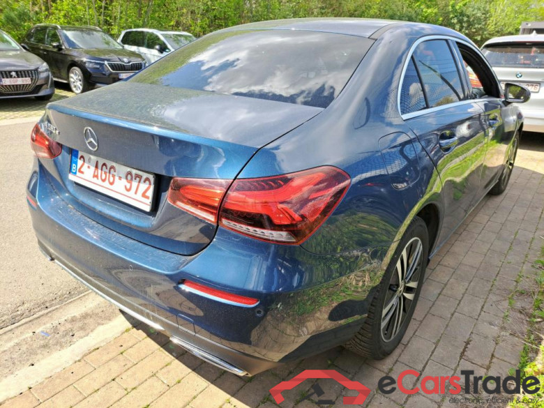 Mercedes A 250e Limo Plug-In Hybrid Aut. LED-Xenon Widescreen Ambient Distronic Navi Sport-Leather KeylessGo Camera Klima PDC ... #3