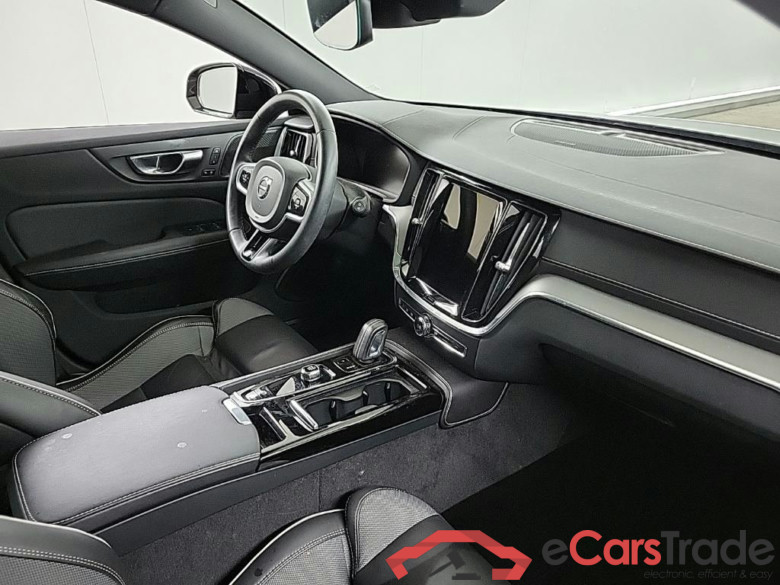 VOLVO V60 Recharge T8 AWD Automaat R-Design 5D 288kW #6