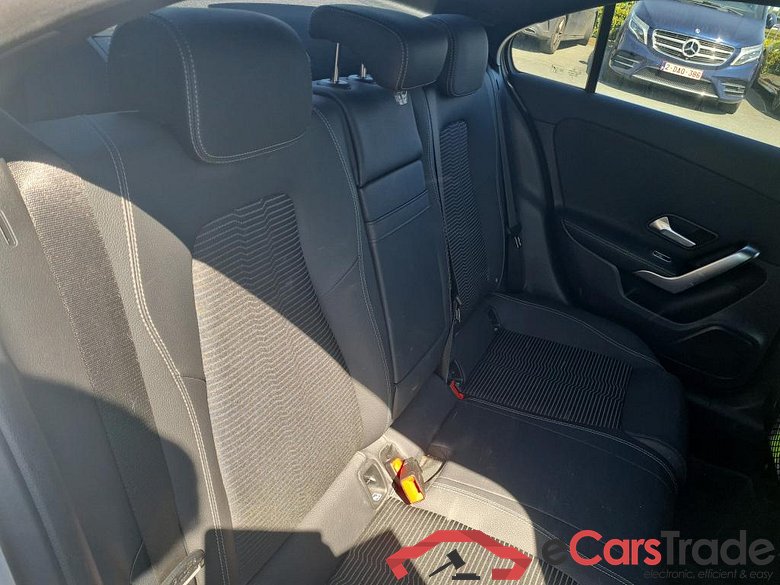 MERCEDES-BENZ A-CLASS LIMOUSINE 1.3 A 250 E LUXURY LINE DCT #6