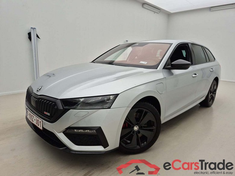 SKODA OCTAVIA COMBI 1.4 TSI IV RS DSG