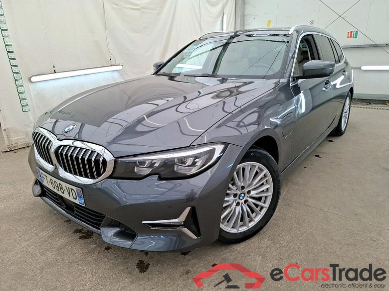 BMW Série 3 Touring / 2019 / 5P / Break 330e xDrive 292ch Luxury BVA8 Hybride #1