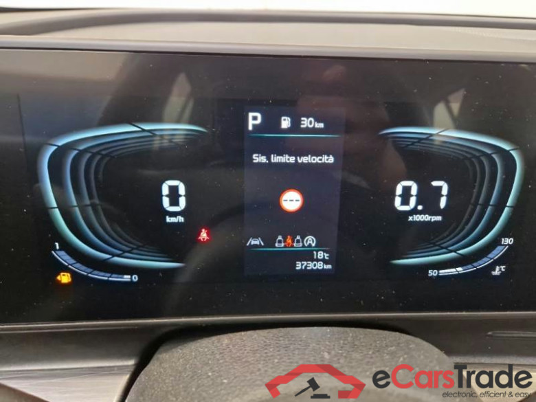 KIA SPORTAGE / 2021 / 5P / SUV 1.6 TGDI MHEV BUSINESS 2WD DCT #4
