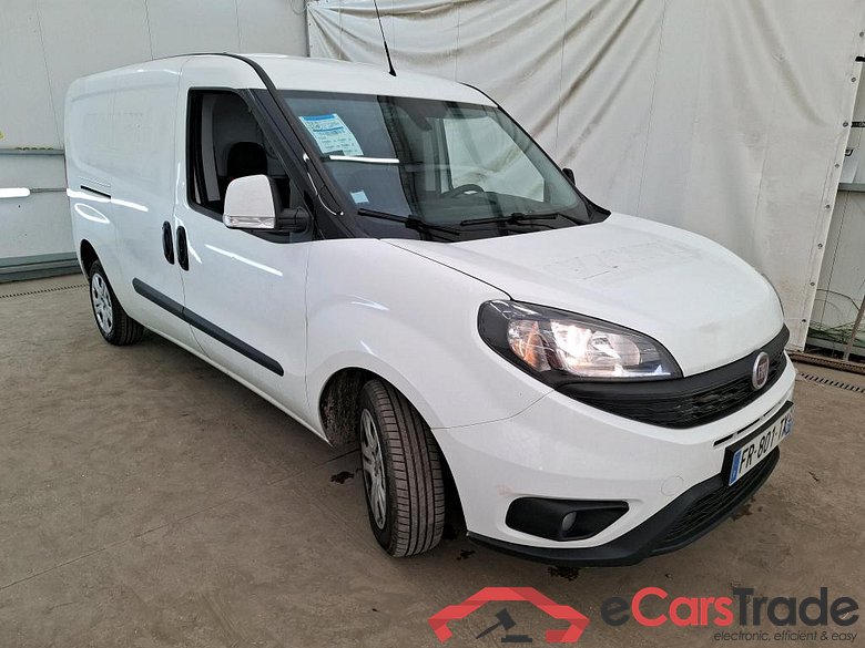 FIAT Doblò Cargo / 2015 / 4P / Fourgonnette Maxi 1.3 Multijet 95 Pro Lounge 750kg #4