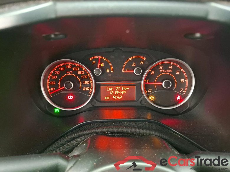 FIAT Doblò Cargo / 2015 / 4P / Fourgonnette Maxi 1.3 Multijet 95 Pro Lounge 750kg #6