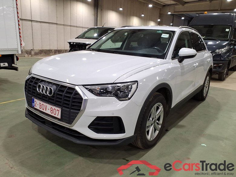 AUDI Q3 1.5 35 TFSI S TRONIC BUS. ED. ATTRACTION