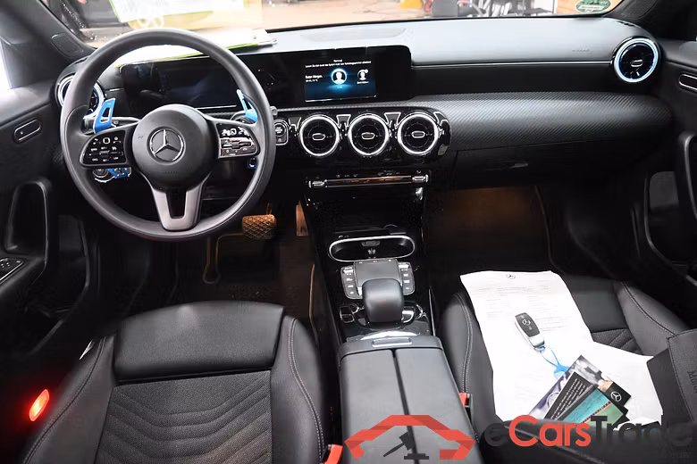 MERCEDES-BENZ CLA 180 d Shooting Brake 8G-DCT 5d 85kW #3