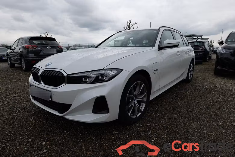Baureihe 3 Touring 330 e 2.0 215KW AT8 E6d