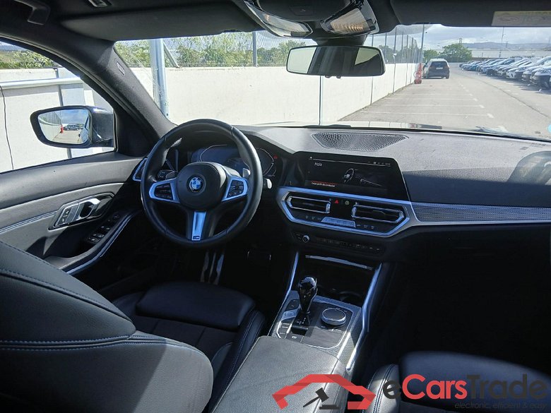 BMW Serie 3 / 2019 / 5P / familiar 320i Auto. Touring #3