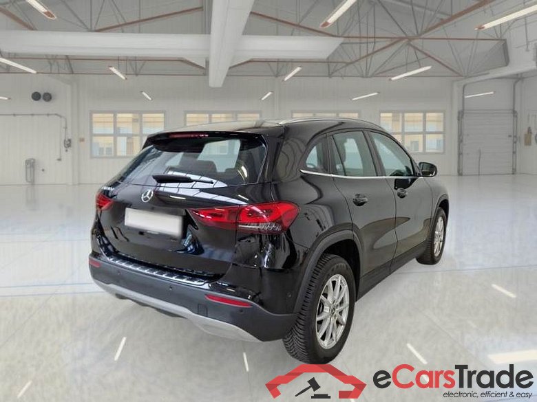 MERCEDES-BENZ GLA / 2020 / 5P / CROSSOVER GLA 180 D AUTOMATIC BUSINESS EXTRA #2
