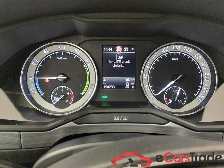 Skoda Superb Combi 1.4 TSI iV 160kW DSG6 Ambition 5d #6