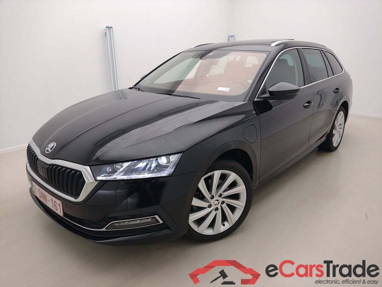 SKODA OCTAVIA KOMBI 1.4 TSI PHEV #1