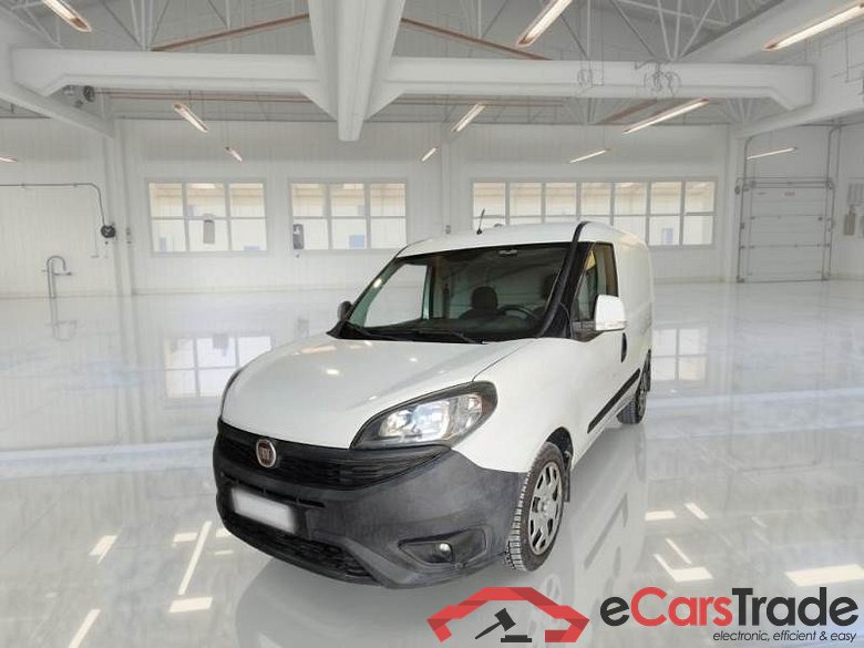 FIAT DOBLÒ CARGO / 2014 / 4P / VETT. FURGONATA 1.6 MULTIJET 16V 105CV SX EURO 6