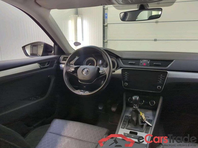 SKODA Superb Combi 1.5 TSI Business Ed. #3