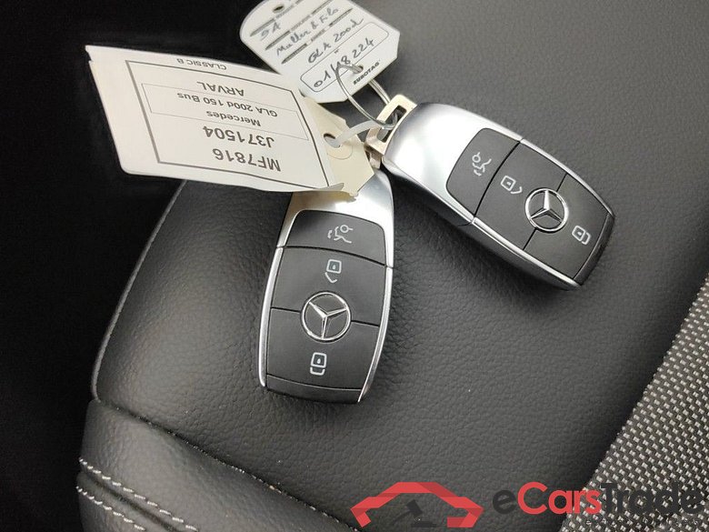 MERCEDES CLASSE GLA DIESEL - 2020 GLA 200 d 150 business Solution 5d Auto #4