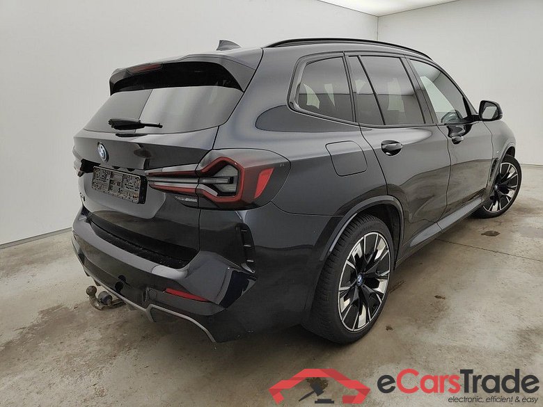 BMW IX3 - 2022 74 kWh 286 iX3 5d #2