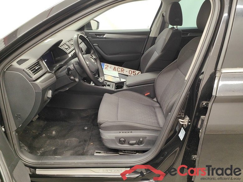 Skoda Superb Combi 1.4 TSI iV 160kW DSG6 Style 5d #3