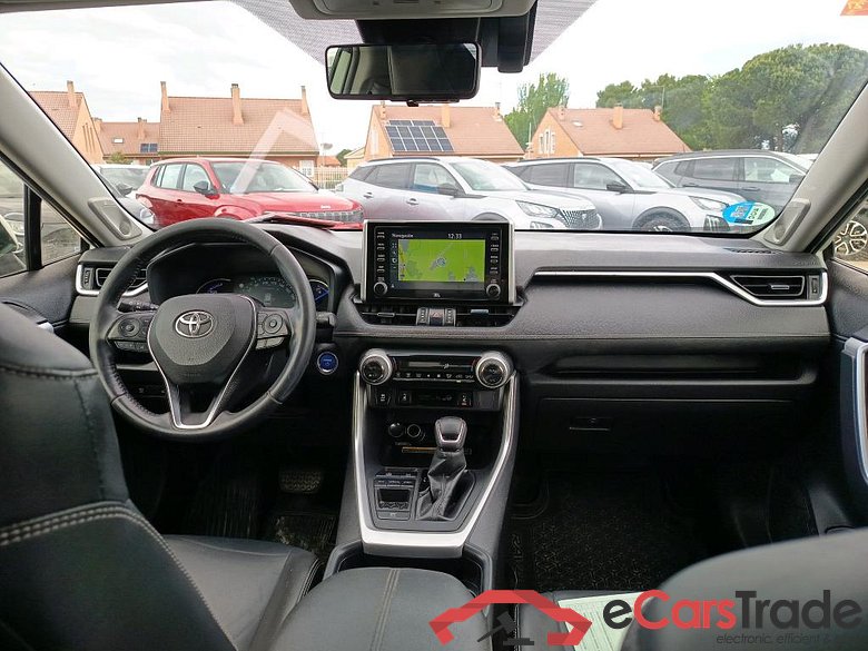 TOYOTA Rav4 / 2018 / 5P / todoterreno 2.5l 220H Luxury #3