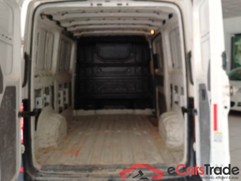 VOLKSWAGEN CRAFTER / 2017 / 4P / FURGONE 30 L3H2 2.0 TDI 75KW BUSINESS #5