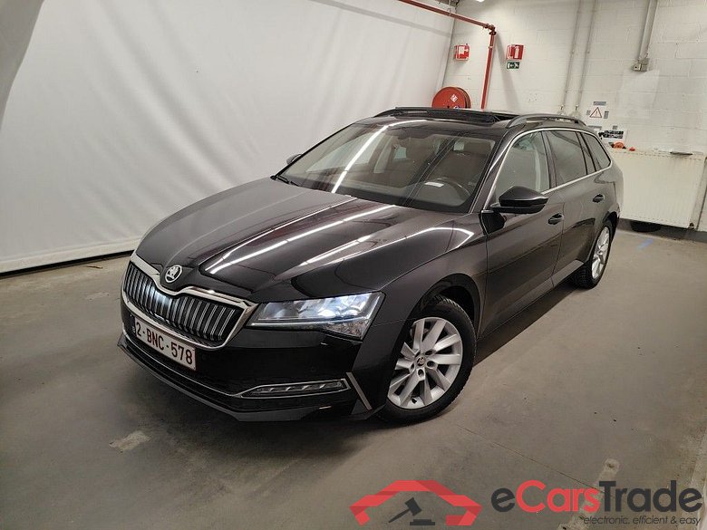 Skoda Superb Combi 1.4 TSI iV 160kW DSG6 Clever 5d