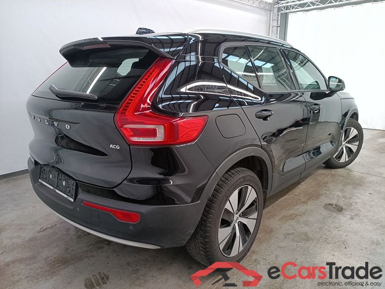 Volvo XC40 T3 Geartronic Momentum Pro 5d #2