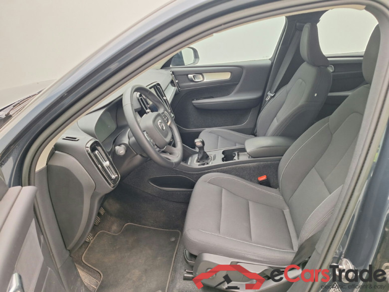 Volvo, XC40 '17, Volvo XC40 T2 Momentum Pro 5d #3