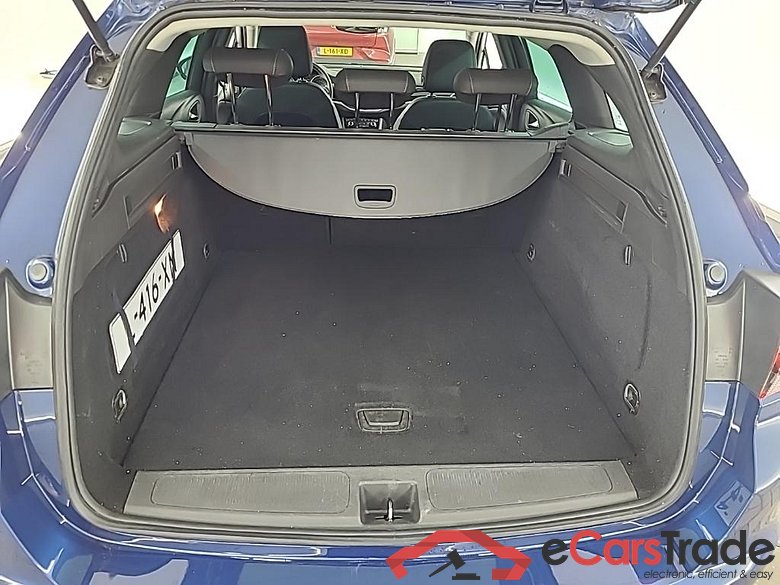 OPEL Astra Sports Tourer 1.2 turbo 81kW Design & Tech 5D #5