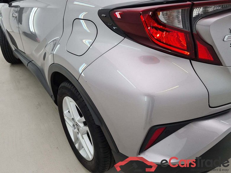 TOYOTA C-HR 1.8 HYBRID C-ENTER E-CVT #4