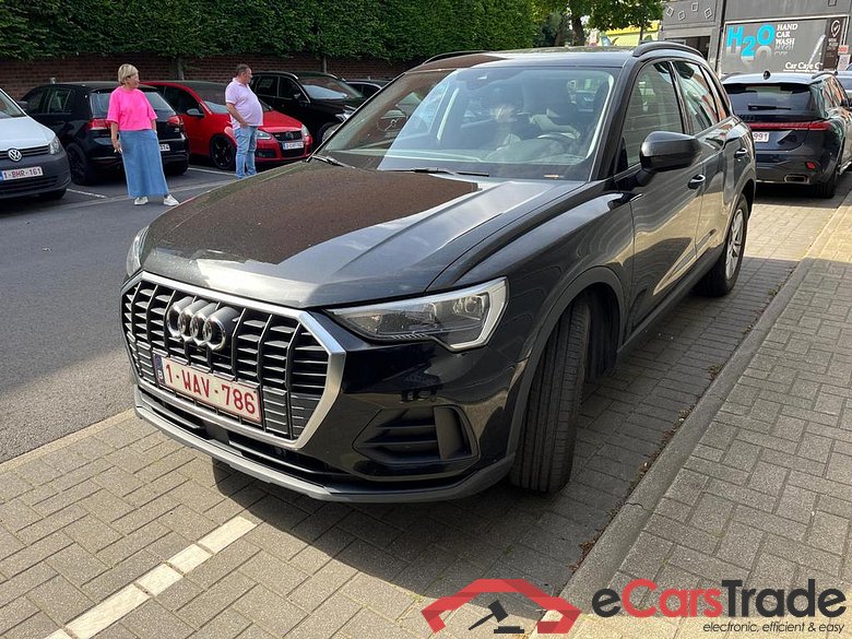 AUDI Q3 35 TDI Aut. LED Virtual Leather Navi Klima PDC ...