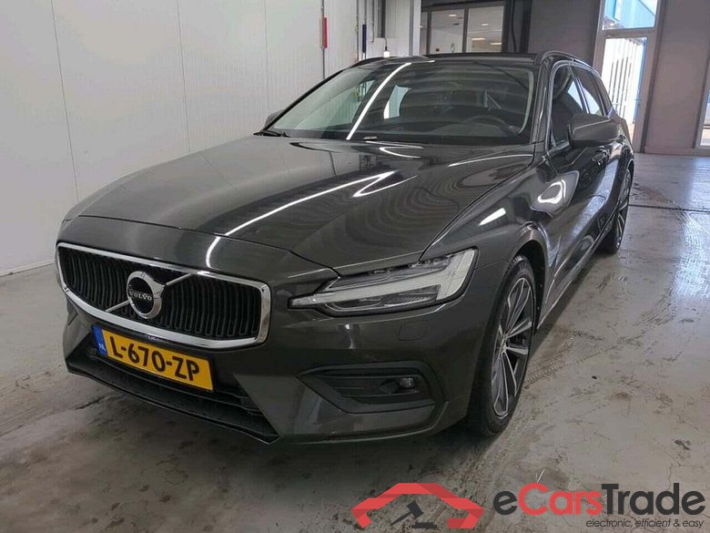 VOLVO V60 2.0 B4 Momen Bns