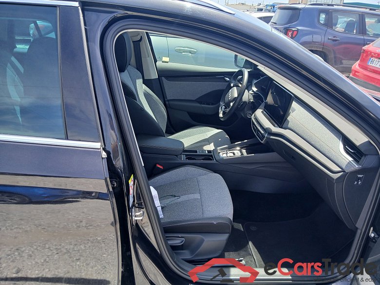 SKODA Octavia 2.0 TDI 110 kW (150CV) DSG 7 vel AutomÃ¡tico Combi Design(Pano + Winterpack) #3
