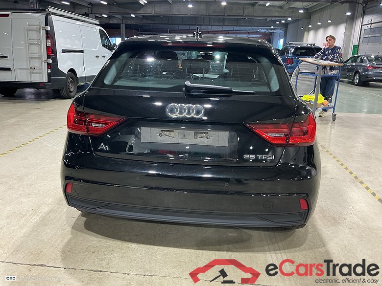 AUDI A1 SPORTBACK 1.0 25 TFSI S TRONIC BUSINESS EDITION #5